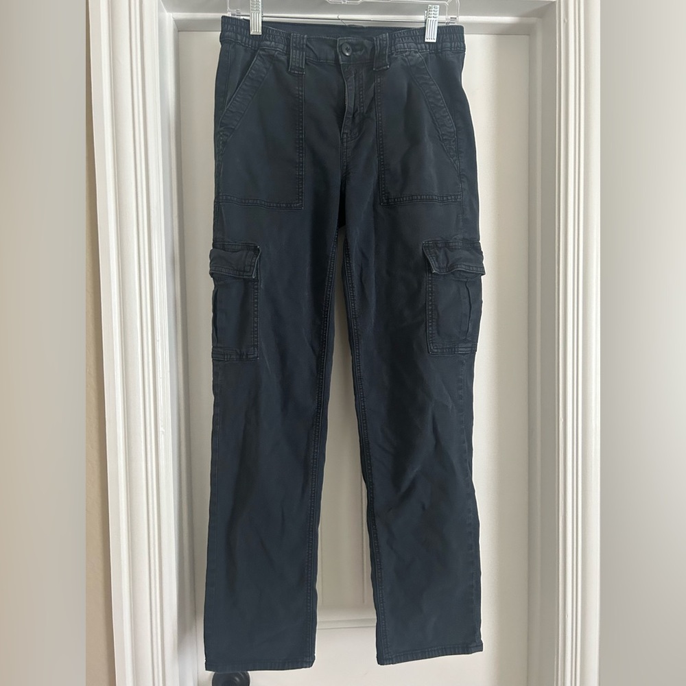 American Eagle Women’s Stretch Straight Leg Cargo Pants